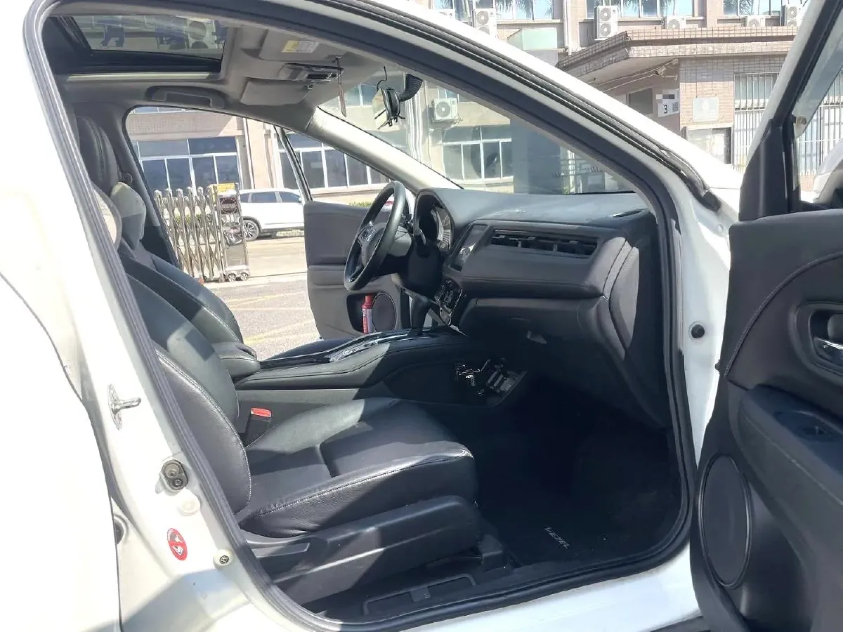 2020 Honda Vezel 1.5L 131HP L4 CVT,autocango,china used car exporter,china ev exporter,chinese used car exporter,chinese used ev exporter