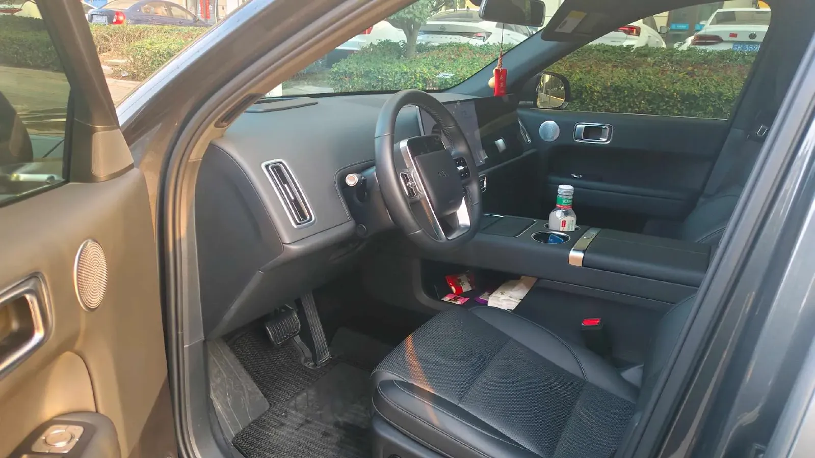 2024 Li L6 Range Extended 154HP L4 REEV 36.8KWH,autocango,china used car exporter,china ev exporter,chinese used car exporter,chinese used ev exporter