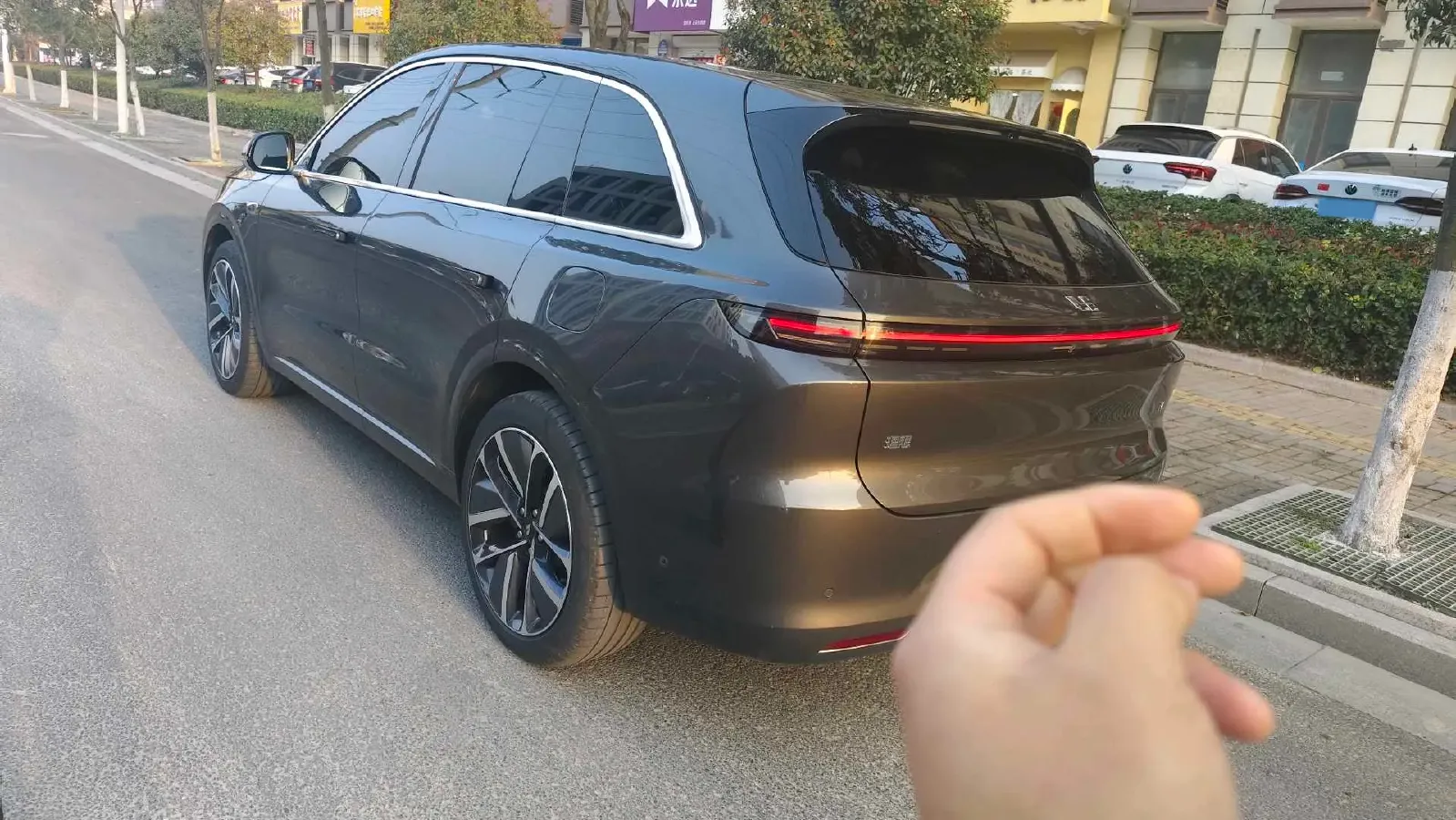 2024 Li L6 Range Extended 154HP L4 REEV 36.8KWH,autocango,china used car exporter,china ev exporter,chinese used car exporter,chinese used ev exporter