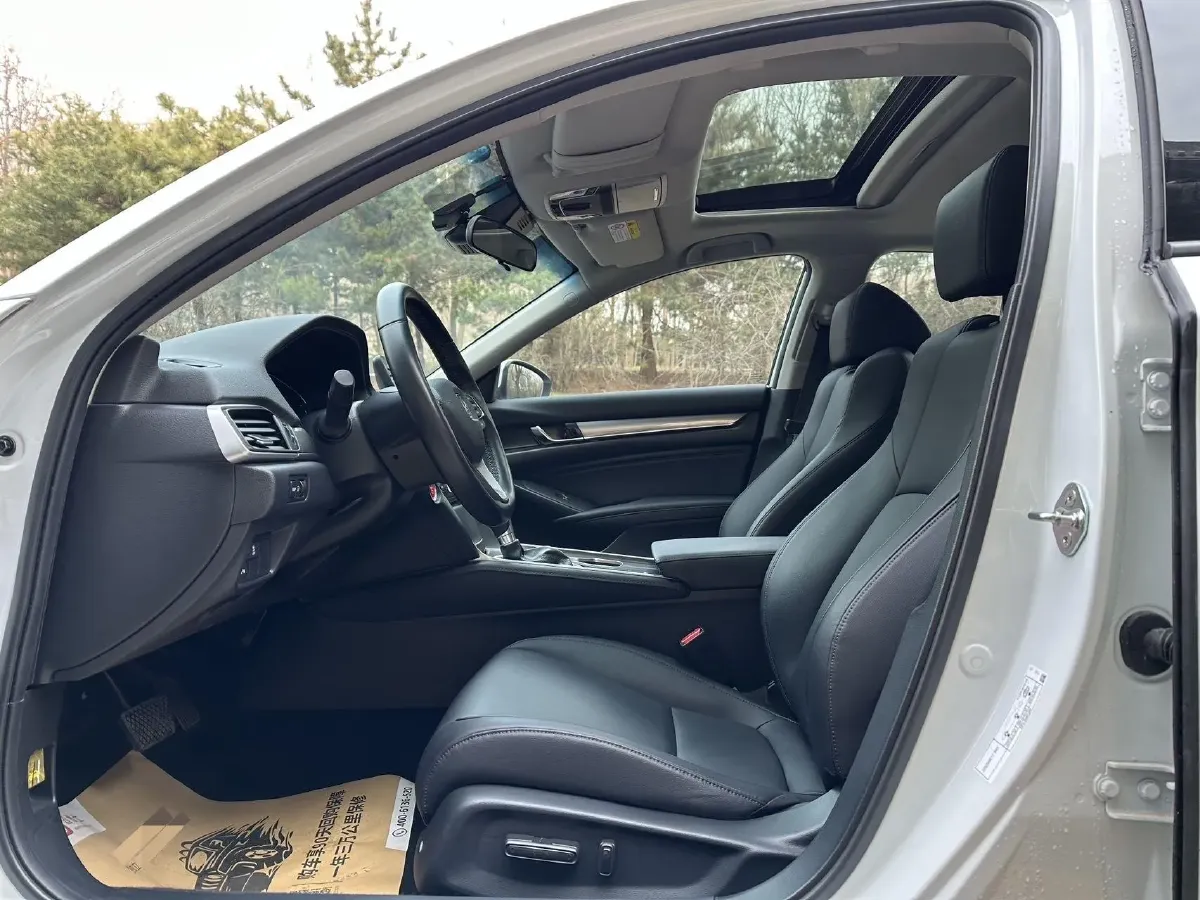 2021 Honda Accord 1.5T 194HP L4 CVT,autocango,china used car exporter,china ev exporter,chinese used car exporter,chinese used ev exporter