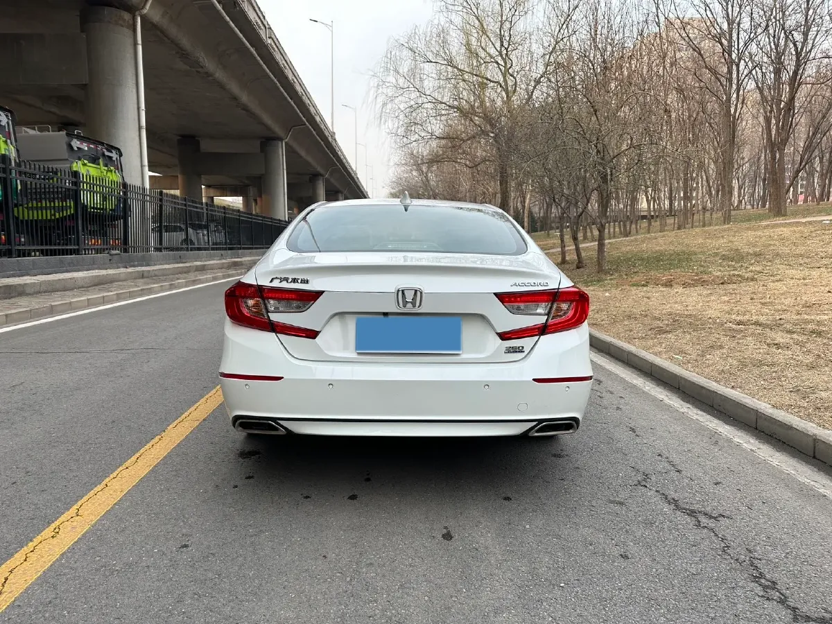 2021 Honda Accord 1.5T 194HP L4 CVT,autocango,china used car exporter,china ev exporter,chinese used car exporter,chinese used ev exporter