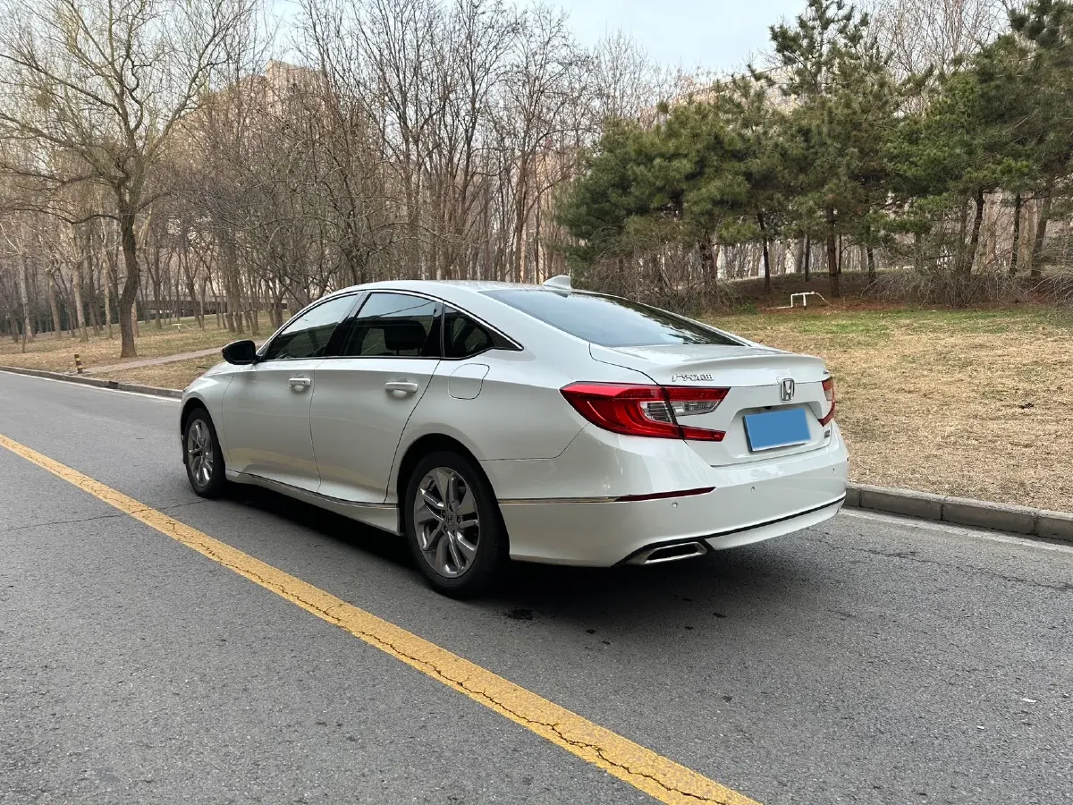 2021 Honda Accord 1.5T 194HP L4 CVT,autocango,china used car exporter,china ev exporter,chinese used car exporter,chinese used ev exporter