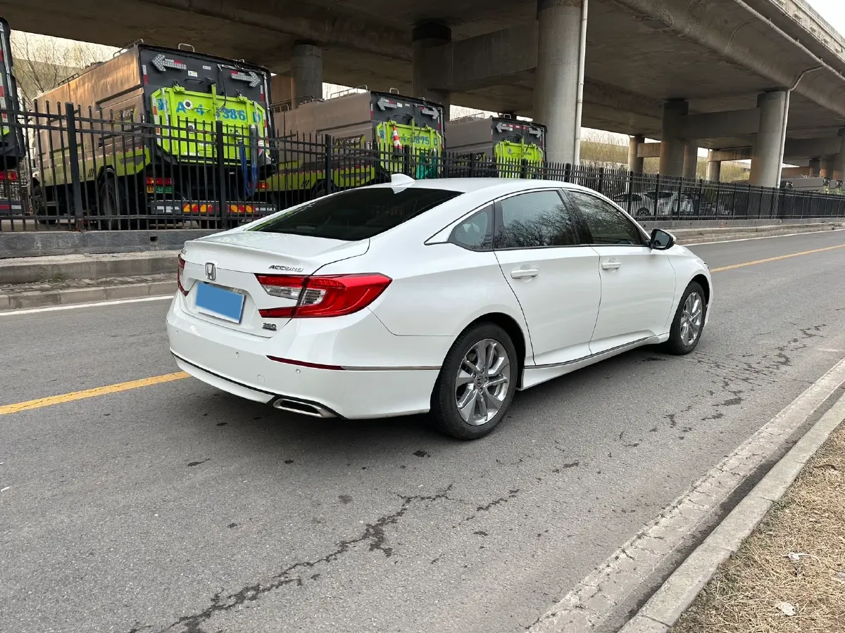 2021 Honda Accord 1.5T 194HP L4 CVT,autocango,china used car exporter,china ev exporter,chinese used car exporter,chinese used ev exporter