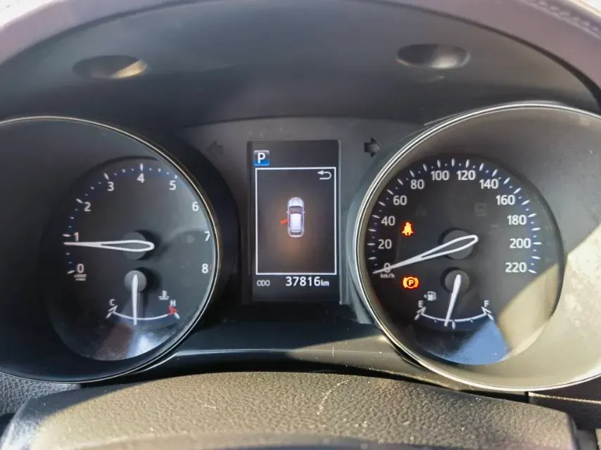 2018 Toyota C-HR 2.0L 171HP L4 CVT,autocango,china used car exporter,china ev exporter,chinese used car exporter,chinese used ev exporter