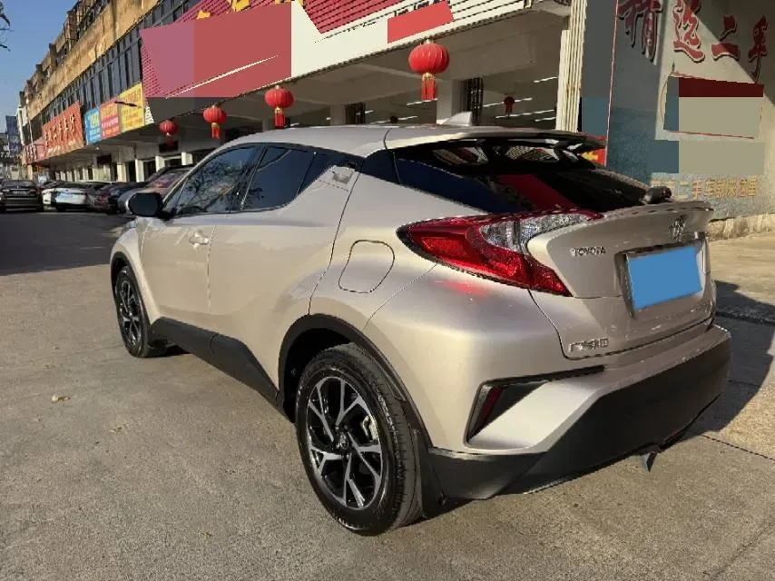 2018 Toyota C-HR 2.0L 171HP L4 CVT,autocango,china used car exporter,china ev exporter,chinese used car exporter,chinese used ev exporter