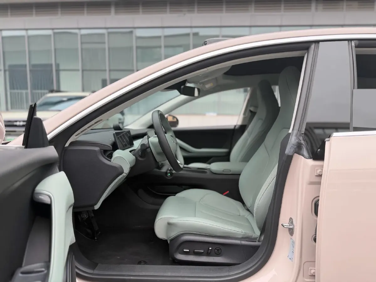 2022 JunTian HeiWuShi Youth 2.0T 203HP L4 6AT,autocango,china used car exporter,china ev exporter,chinese used car exporter,chinese used ev exporter