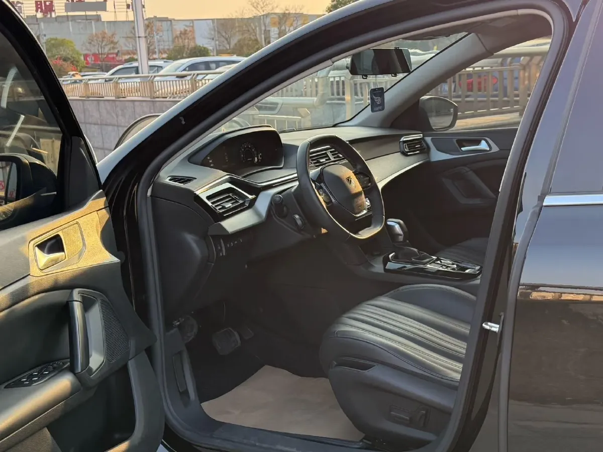 2022 Peugeot 408 1.6T 170HP L4 6AT,autocango,china used car exporter,china ev exporter,chinese used car exporter,chinese used ev exporter