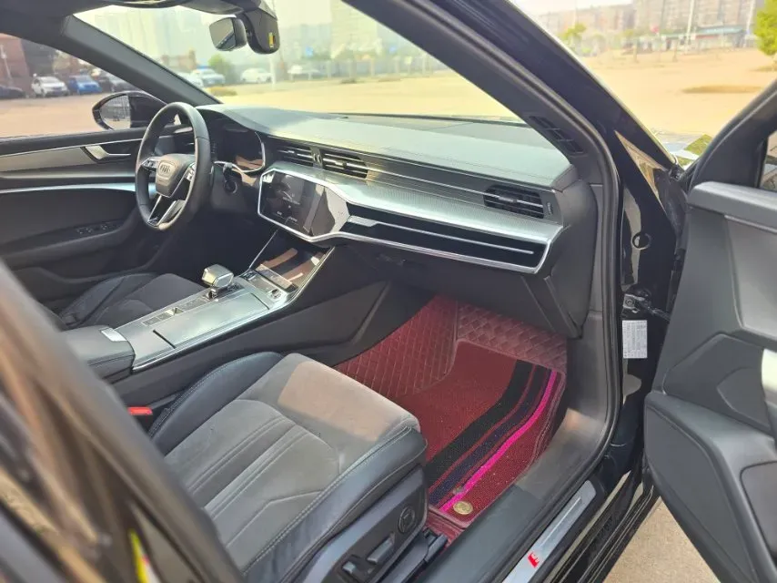 2020 Audi A6L 2.0T 190HP L4 7DCT,autocango,china used car exporter,china ev exporter,chinese used car exporter,chinese used ev exporter