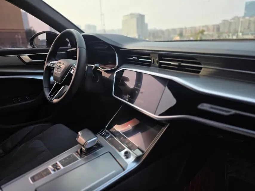 2020 Audi A6L 2.0T 190HP L4 7DCT,autocango,china used car exporter,china ev exporter,chinese used car exporter,chinese used ev exporter