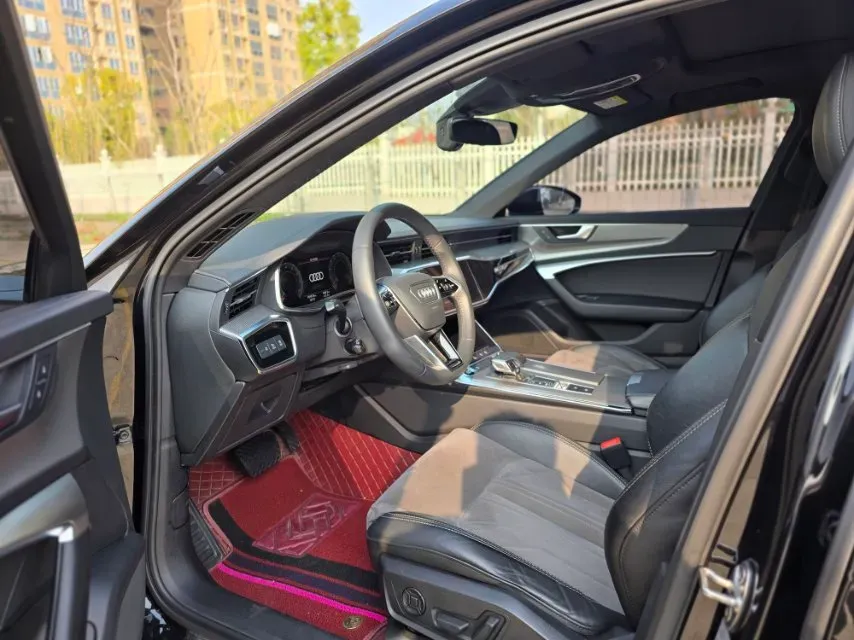 2020 Audi A6L 2.0T 190HP L4 7DCT,autocango,china used car exporter,china ev exporter,chinese used car exporter,chinese used ev exporter