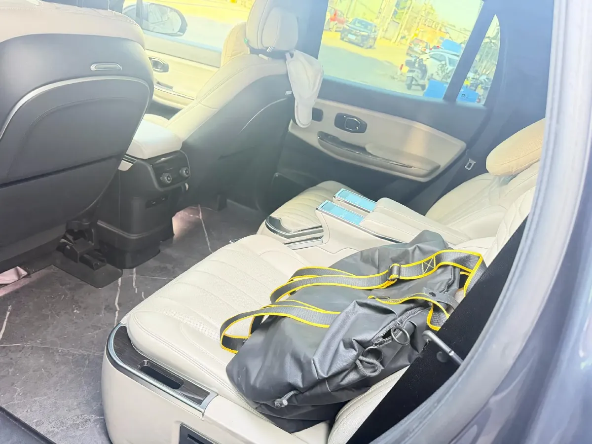 2020 NIO ES8 BEV 70KWH,autocango,china used car exporter,china ev exporter,chinese used car exporter,chinese used ev exporter