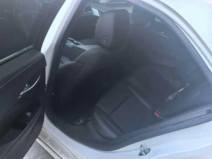 2022 Cadillac CT4 2.0T 237HP L4 8AT,autocango,china used car exporter,china ev exporter,chinese used car exporter,chinese used ev exporter