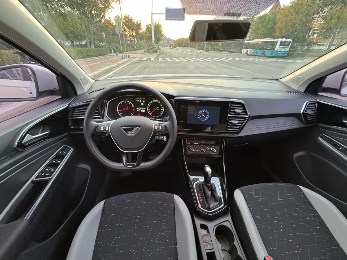 2022 Jetta VS5 1.4T 150HP L4 6AT,autocango,china used car exporter,china ev exporter,chinese used car exporter,chinese used ev exporter