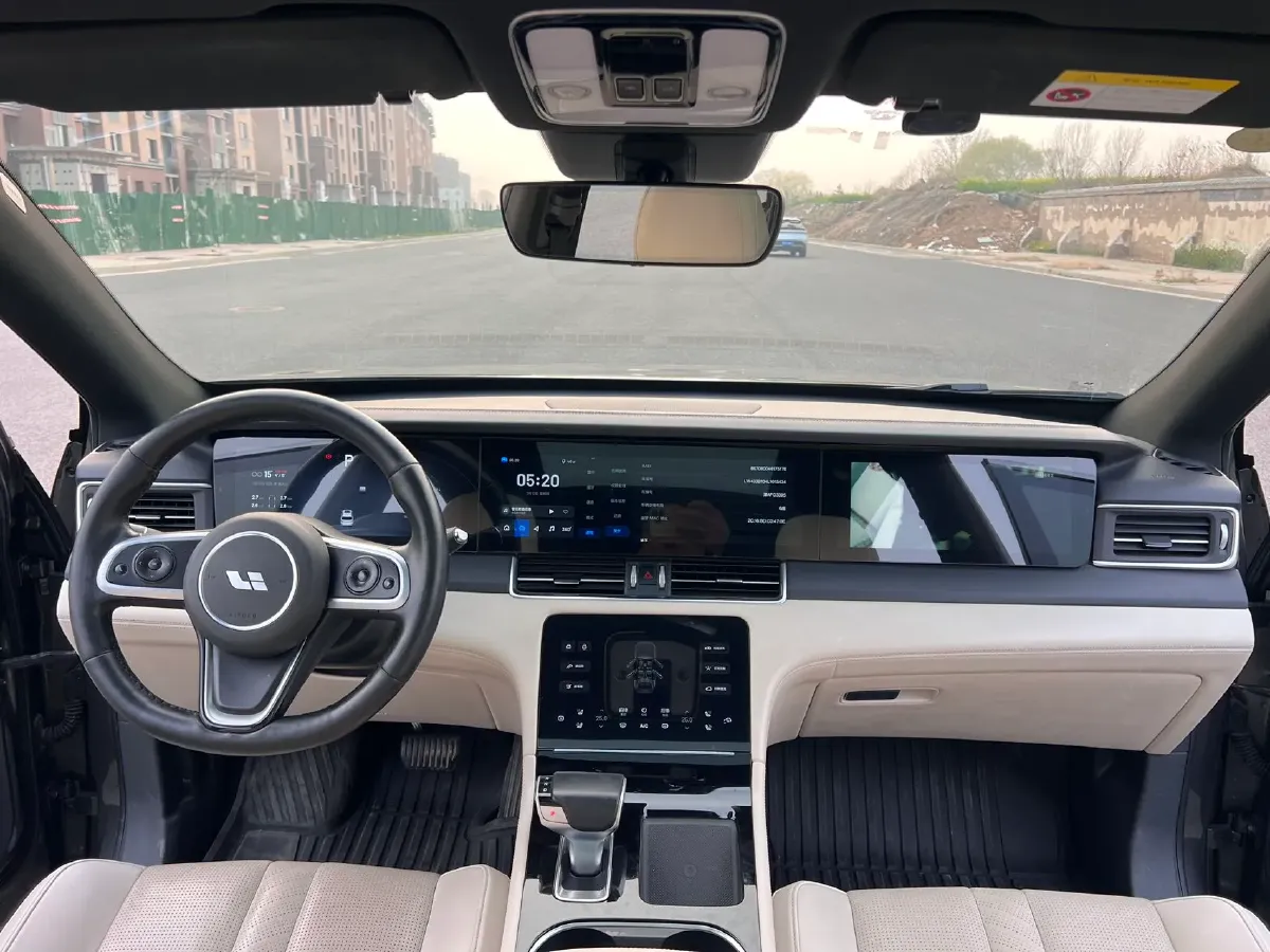2020 Li ONE Range Extended 131HP REEV 40.5KWH,autocango,china used car exporter,china ev exporter,chinese used car exporter,chinese used ev exporter