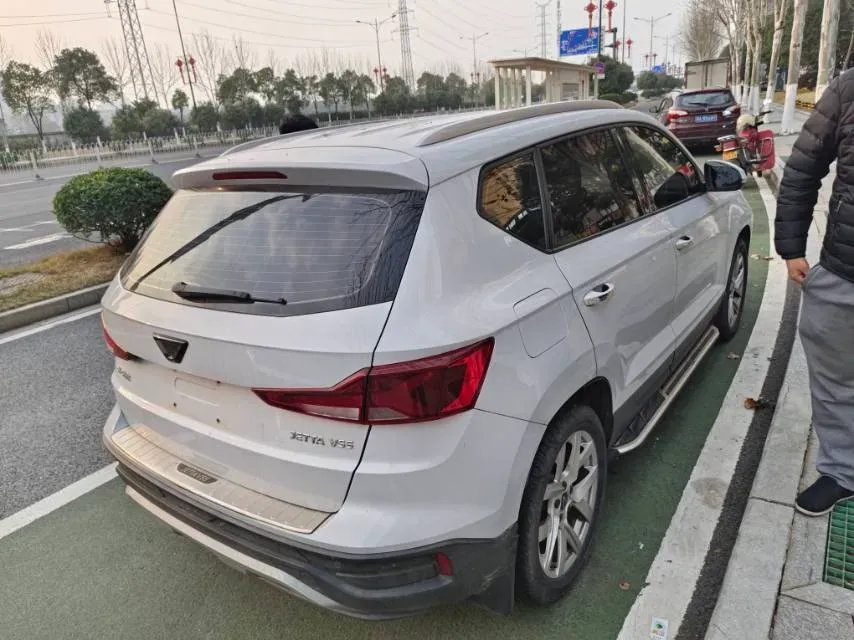 2019 Jetta VS5 1.4T 150HP L4 5MT,autocango,china used car exporter,china ev exporter,chinese used car exporter,chinese used ev exporter