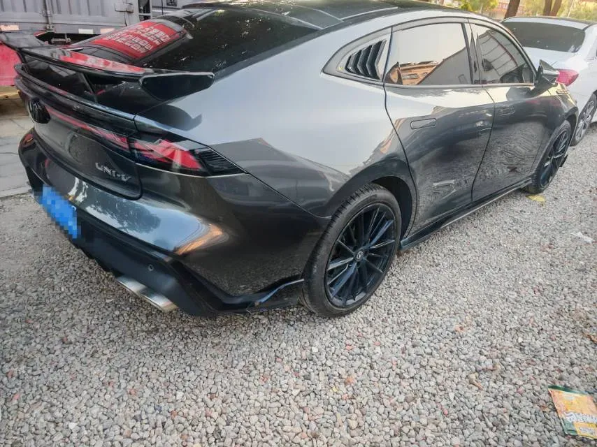 2022 ChangAn UNI-V 1.5T 188HP L4 7DCT,autocango,china used car exporter,china ev exporter,chinese used car exporter,chinese used ev exporter