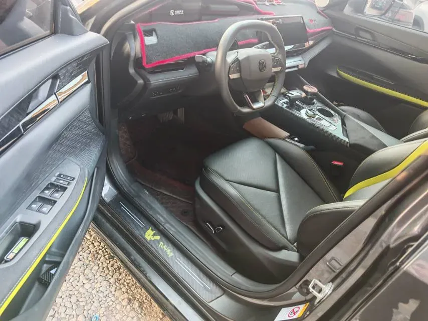 2022 ChangAn UNI-V 1.5T 188HP L4 7DCT,autocango,china used car exporter,china ev exporter,chinese used car exporter,chinese used ev exporter