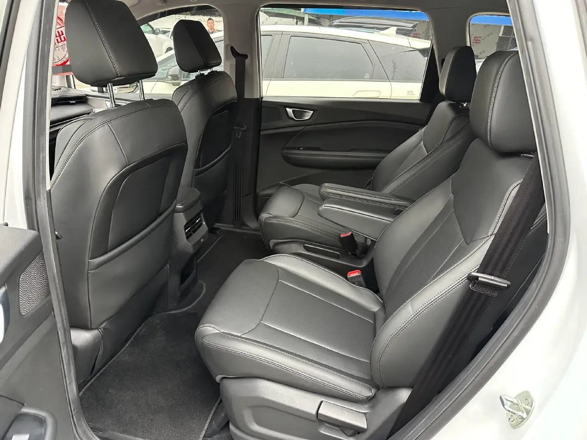 2022 WuLing KaiJie 1.5T 147HP L4 CVT,autocango,china used car exporter,china ev exporter,chinese used car exporter,chinese used ev exporter