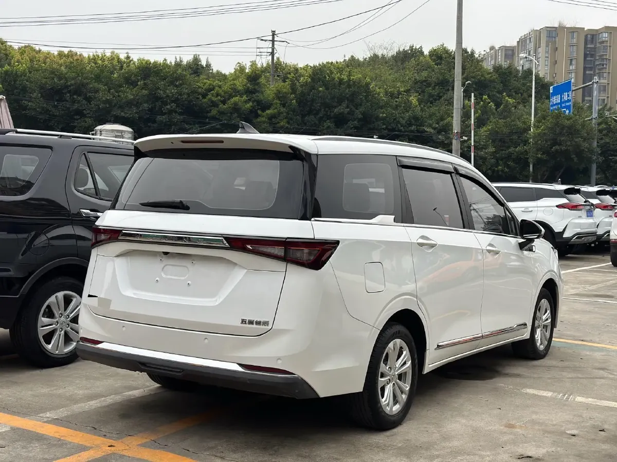 2022 WuLing KaiJie 1.5T 147HP L4 CVT,autocango,china used car exporter,china ev exporter,chinese used car exporter,chinese used ev exporter