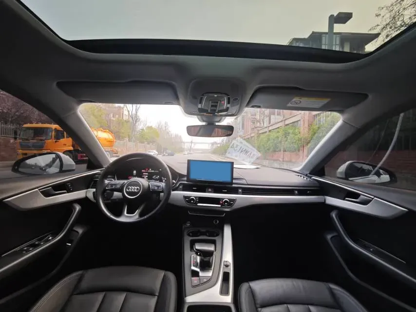 2021 Audi A5 2.0T 204HP L4 7DCT,autocango,china used car exporter,china ev exporter,chinese used car exporter,chinese used ev exporter