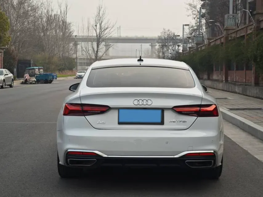 2021 Audi A5 2.0T 204HP L4 7DCT,autocango,china used car exporter,china ev exporter,chinese used car exporter,chinese used ev exporter