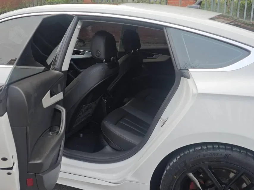 2021 Audi A5 2.0T 204HP L4 7DCT,autocango,china used car exporter,china ev exporter,chinese used car exporter,chinese used ev exporter