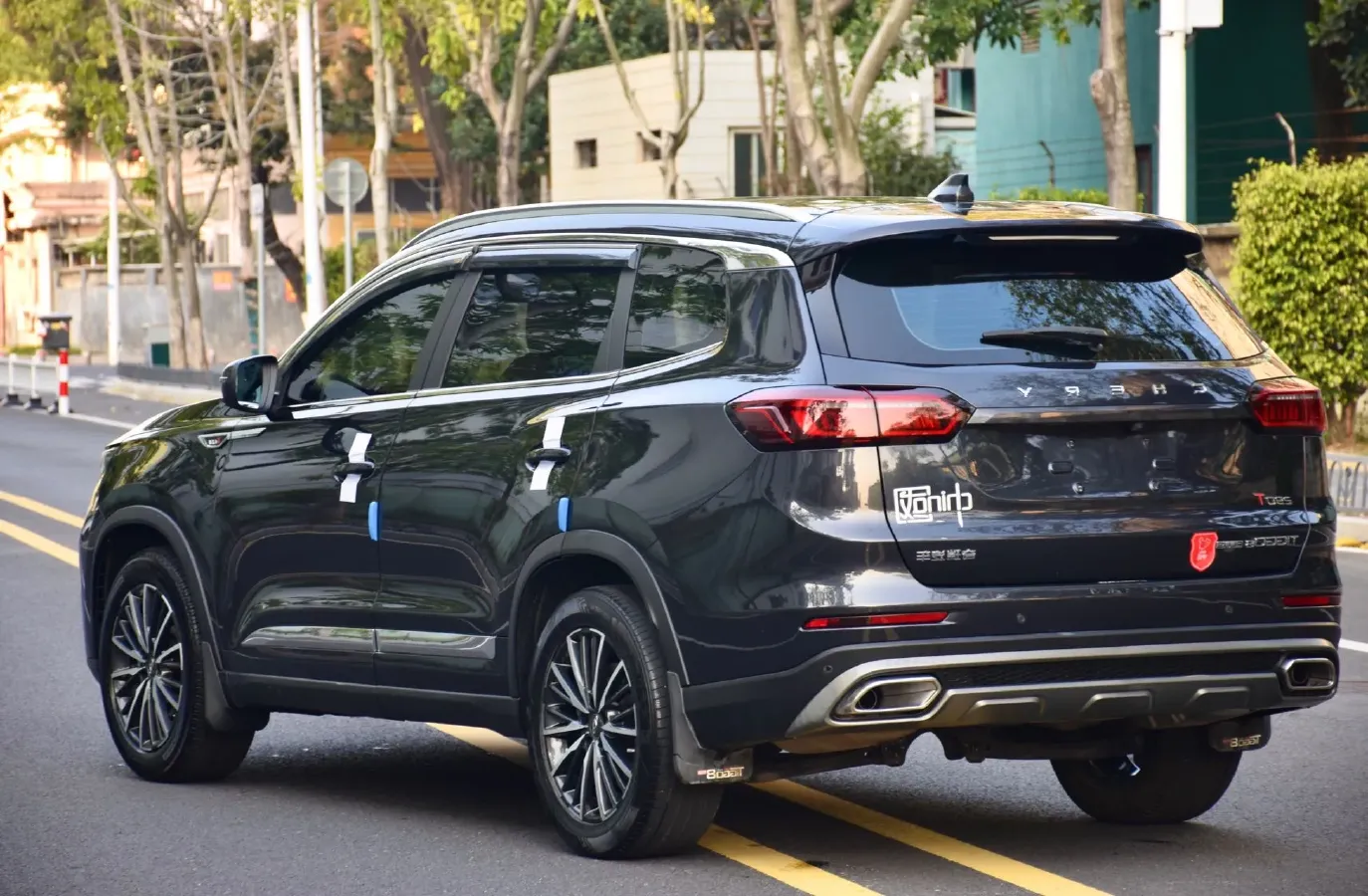 2021 Chery Tiggo 8 Plus 1.6T 197HP L4 7DCT,autocango,china used car exporter,china ev exporter,chinese used car exporter,chinese used ev exporter