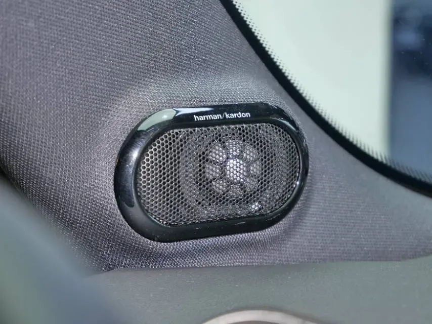 2023 MINI MINI 2.0T 178HP L4 7DCT,autocango,china used car exporter,china ev exporter,chinese used car exporter,chinese used ev exporter