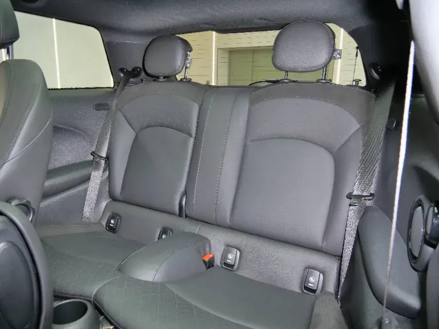 2023 MINI MINI 2.0T 178HP L4 7DCT,autocango,china used car exporter,china ev exporter,chinese used car exporter,chinese used ev exporter