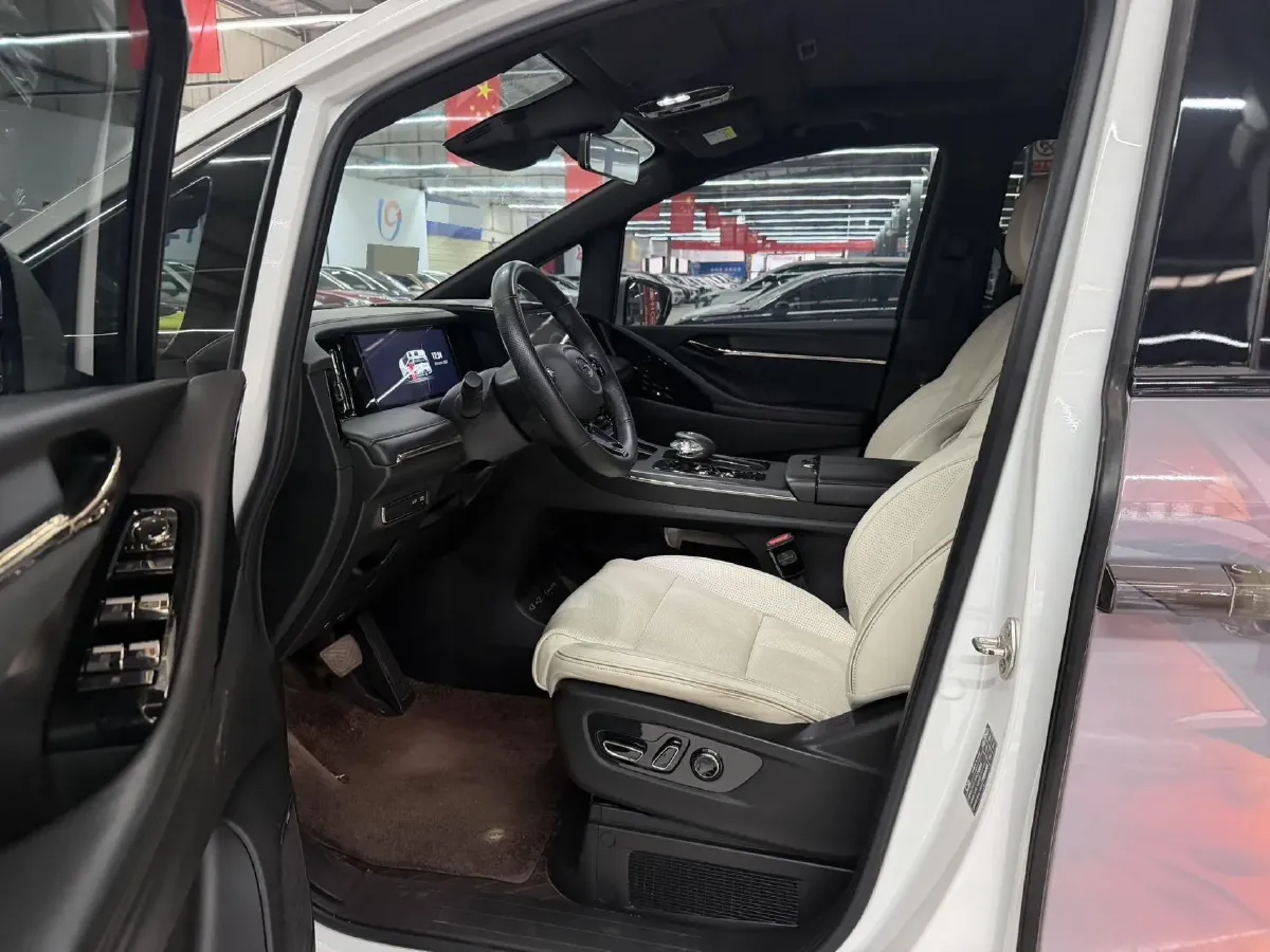 2023 GAC Trumpchi M8 2.0T 190HP L4 E-CVT Hybrid,autocango,china used car exporter,china ev exporter,chinese used car exporter,chinese used ev exporter