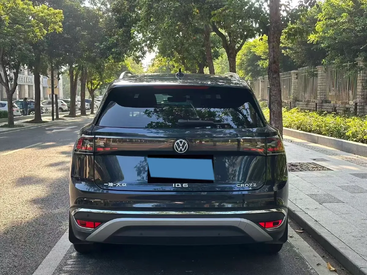 2022 Volkswagen ID.6 Crozz BEV 84.8KWH,autocango,china used car exporter,china ev exporter,chinese used car exporter,chinese used ev exporter