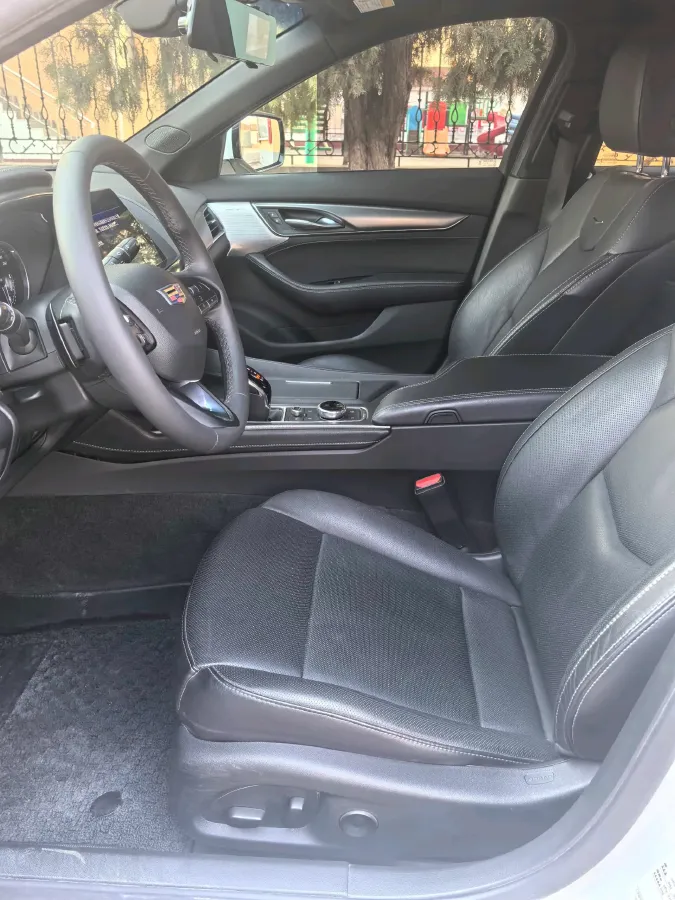 2022 Cadillac CT5 2.0T 237HP L4 10AT,autocango,china used car exporter,china ev exporter,chinese used car exporter,chinese used ev exporter