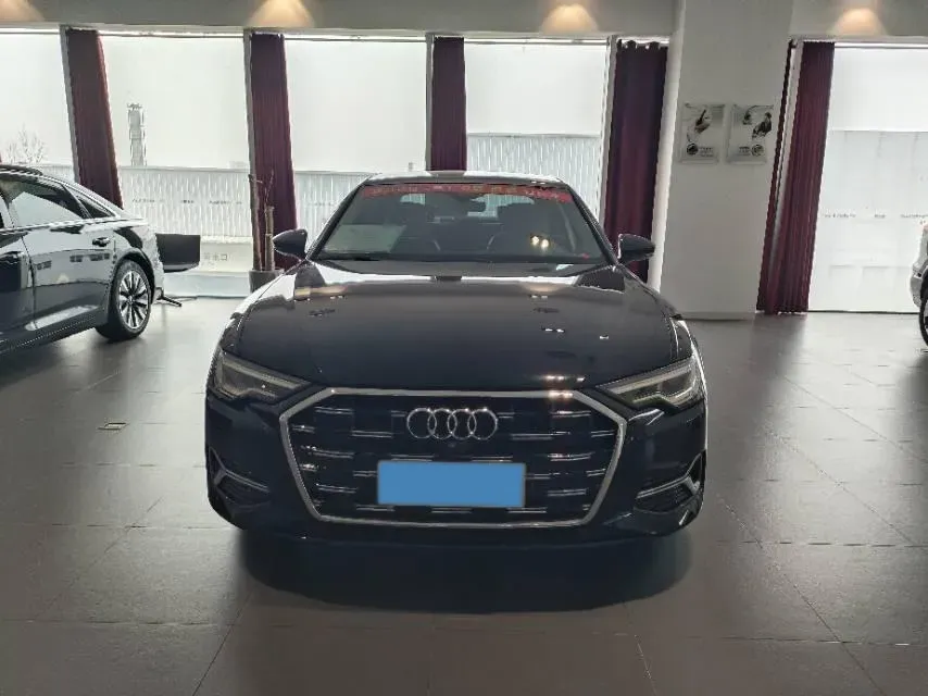 2023 Audi A6L 2.0T 245HP L4 7DCT,autocango,china used car exporter,china ev exporter,chinese used car exporter,chinese used ev exporter