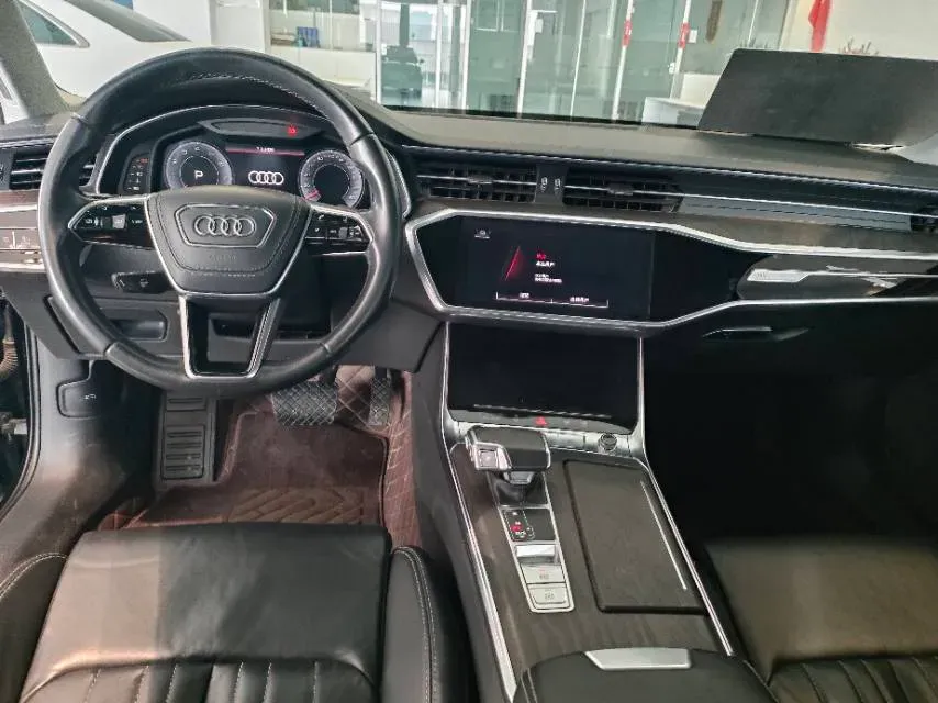 2023 Audi A6L 2.0T 245HP L4 7DCT,autocango,china used car exporter,china ev exporter,chinese used car exporter,chinese used ev exporter
