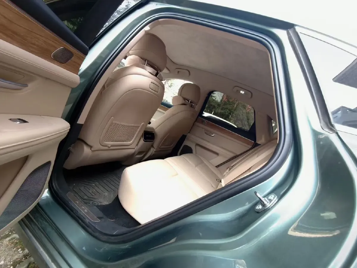 2023 HIMA AITO M5 BEV 80KWH,autocango,china used car exporter,china ev exporter,chinese used car exporter,chinese used ev exporter