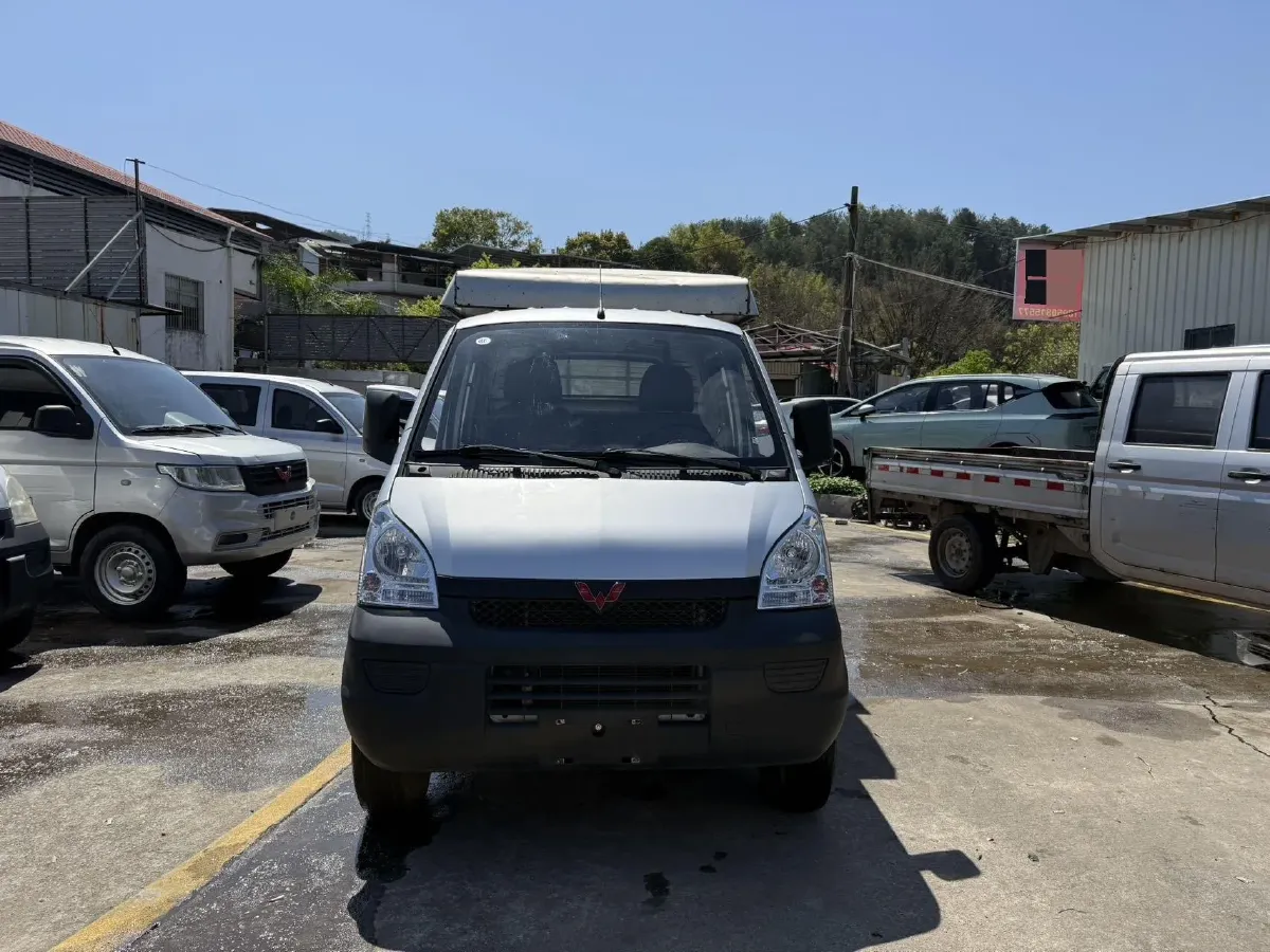 2020 WuLing RongGuang Mini Truck 1.5L 99HP L4 5MT,autocango,china used car exporter,china ev exporter,chinese used car exporter,chinese used ev exporter