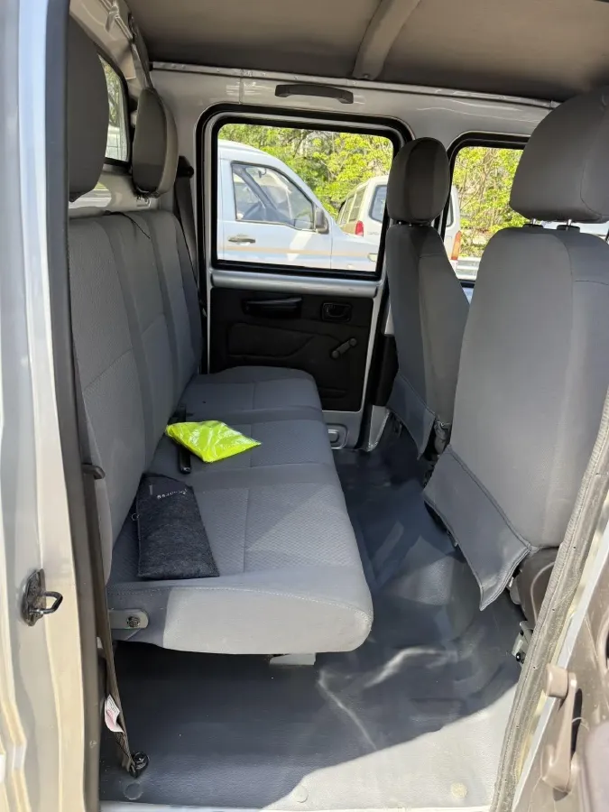 2020 WuLing RongGuang Mini Truck 1.5L 99HP L4 5MT,autocango,china used car exporter,china ev exporter,chinese used car exporter,chinese used ev exporter