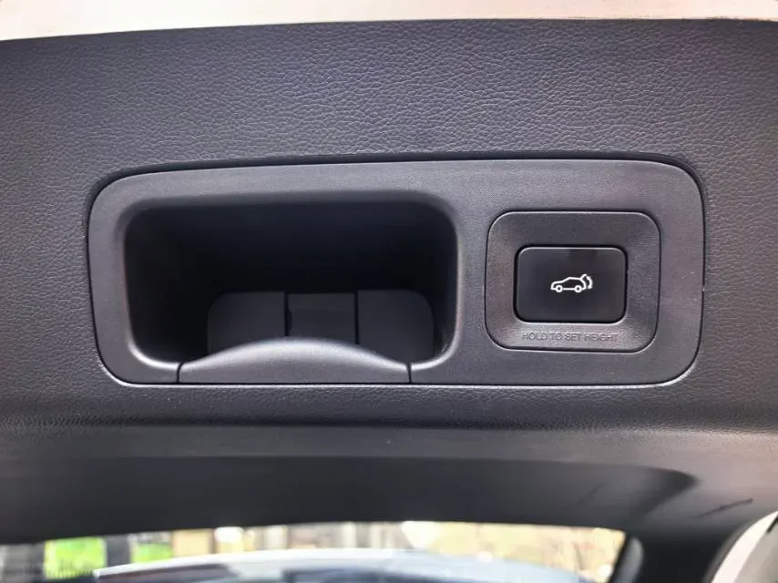 2021 GAC Trumpchi GS4 1.5T 169HP L4 6AT,autocango,china used car exporter,china ev exporter,chinese used car exporter,chinese used ev exporter