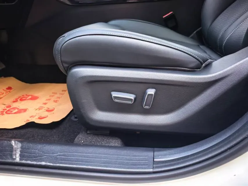 2021 GAC Trumpchi GS4 1.5T 169HP L4 6AT,autocango,china used car exporter,china ev exporter,chinese used car exporter,chinese used ev exporter