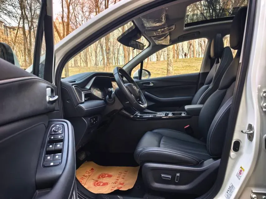 2021 GAC Trumpchi GS4 1.5T 169HP L4 6AT,autocango,china used car exporter,china ev exporter,chinese used car exporter,chinese used ev exporter