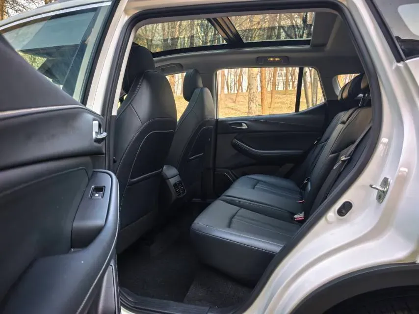 2021 GAC Trumpchi GS4 1.5T 169HP L4 6AT,autocango,china used car exporter,china ev exporter,chinese used car exporter,chinese used ev exporter