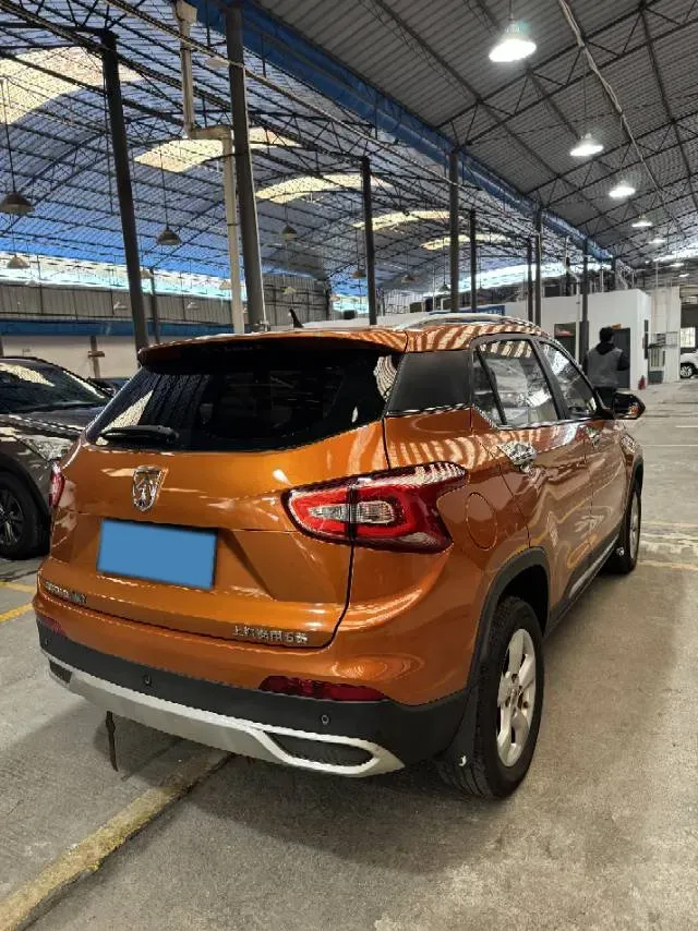 2017 BaoJun 310W 1.5L 105HP L4 6MT,autocango,china used car exporter,china ev exporter,chinese used car exporter,chinese used ev exporter