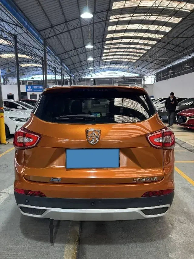 2017 BaoJun 310W 1.5L 105HP L4 6MT,autocango,china used car exporter,china ev exporter,chinese used car exporter,chinese used ev exporter