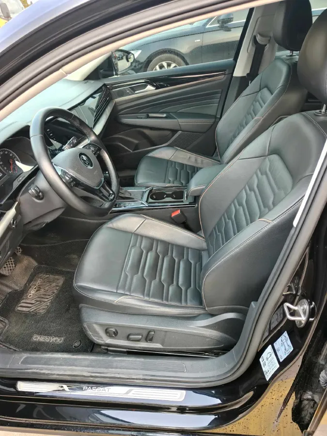 2020 Volkswagen Passat 2.0T 186HP L4 7DCT,autocango,china used car exporter,china ev exporter,chinese used car exporter,chinese used ev exporter