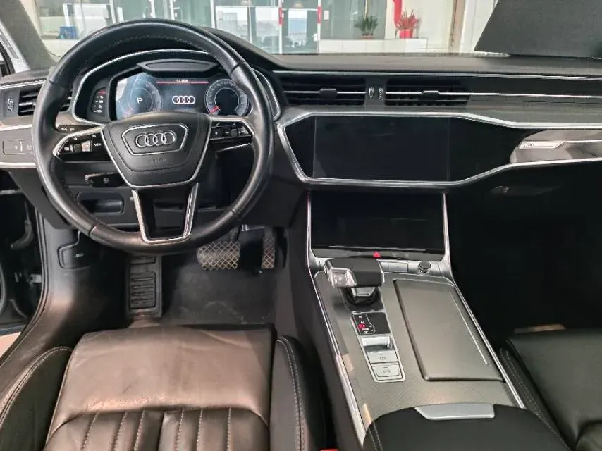 2023 Audi A6L 2.0T 245HP L4 7DCT,autocango,china used car exporter,china ev exporter,chinese used car exporter,chinese used ev exporter