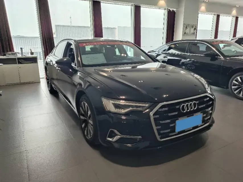 2023 Audi A6L 2.0T 245HP L4 7DCT,autocango,china used car exporter,china ev exporter,chinese used car exporter,chinese used ev exporter