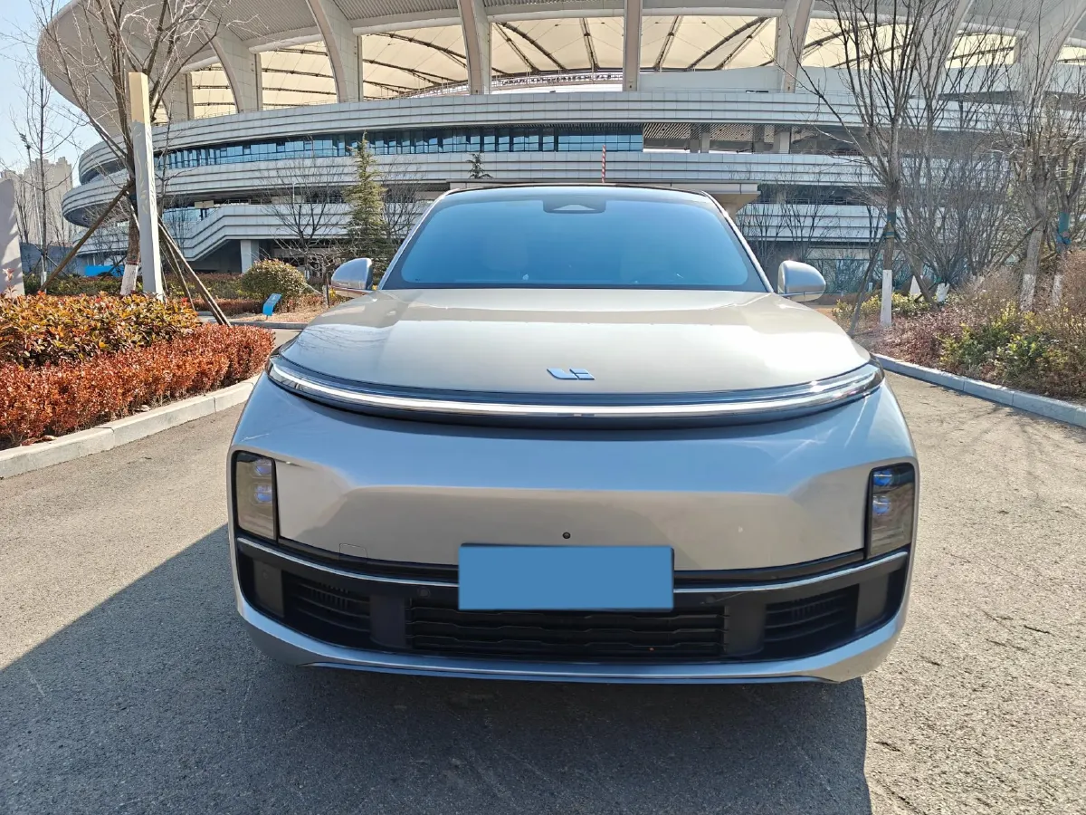 2023 Li L9 Range Extended 154HP REEV 42.6KWH,autocango,china used car exporter,china ev exporter,chinese used car exporter,chinese used ev exporter