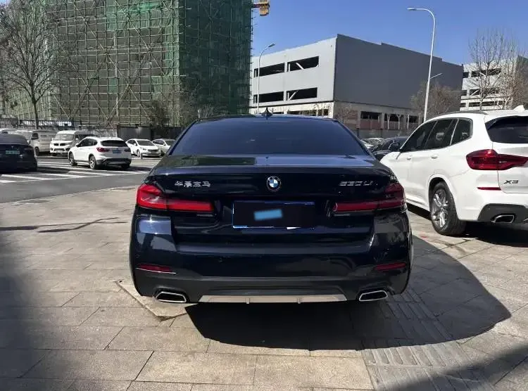 2021 BMW 5 Series 2.0T 252HP L4 8AT,autocango,china used car exporter,china ev exporter,chinese used car exporter,chinese used ev exporter