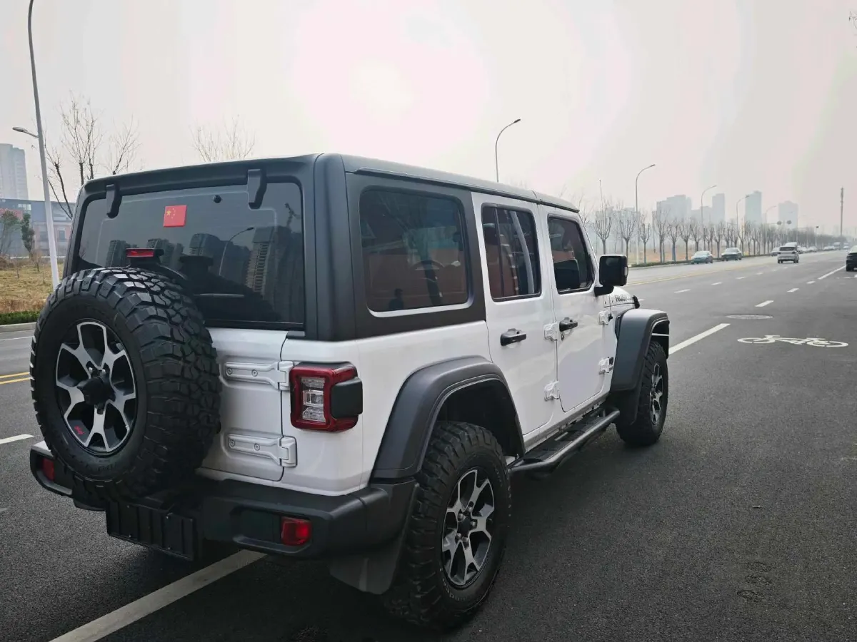 2021 Jeep Wrangler 2.0T 266HP L4 8AT,autocango,china used car exporter,china ev exporter,chinese used car exporter,chinese used ev exporter