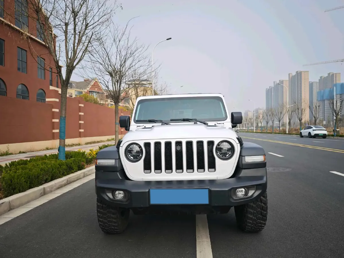 2021 Jeep Wrangler 2.0T 266HP L4 8AT,autocango,china used car exporter,china ev exporter,chinese used car exporter,chinese used ev exporter